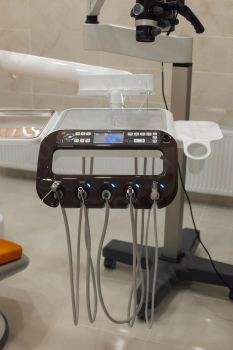 Стоматологическая клиника АЛЬТЕРНАТИВА на Толстого