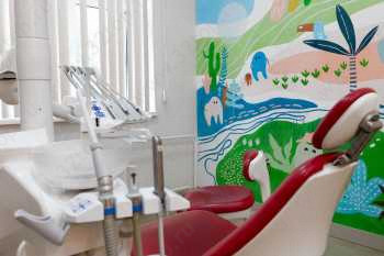 Сеть стоматологических клиник ЭVОЛЮЦИЯ (ЭВОЛЮЦИЯ) м. Мякинино