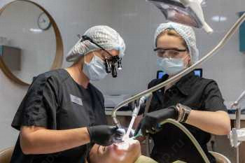 Сеть стоматологических клиник ЭVОЛЮЦИЯ (ЭВОЛЮЦИЯ) м. Мякинино