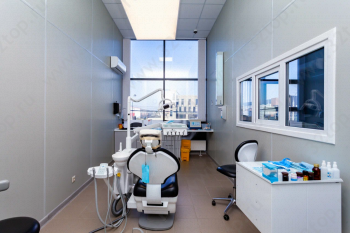 Сеть частных клиник СТОМОПОЛИС (ранее Народная стоматология) на Московской