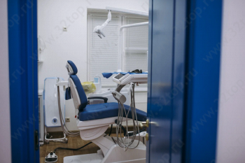 Стоматологическая клиника BRAVODENT (БРАВОДЕНТ)