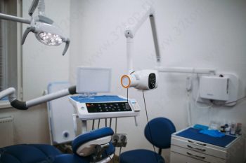 Стоматологическая клиника BRAVODENT (БРАВОДЕНТ)