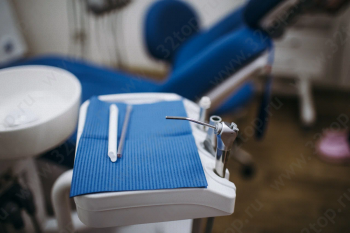 Стоматологическая клиника BRAVODENT (БРАВОДЕНТ)