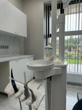 Стоматологическая клиника YESDENTAL (ЕСДЕНТАЛ) м. Звездная