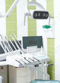 Стоматология ЯБЛОКО'V м. Гражданский Проспект