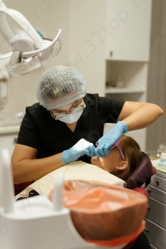 Центр семейной стоматологии АКАДЕМИЯ УЛЫБОК