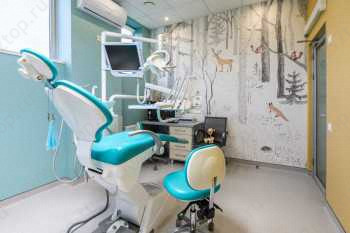 Стоматологическая клиника ДЕНТБЮРО м. Комендантский проспект