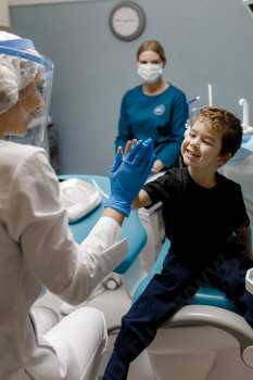 Стоматологическая клиника ДЕНТБЮРО м. Комендантский проспект