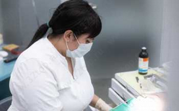 Стоматологическая клиника HI-TECH CLINIC (ХАЙТЕК КЛИНИК)