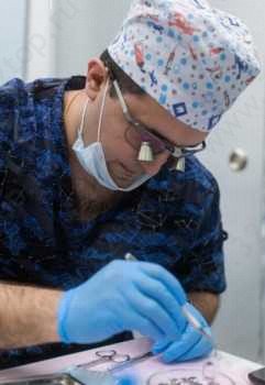 Стоматологическая клиника HI-TECH CLINIC (ХАЙТЕК КЛИНИК)