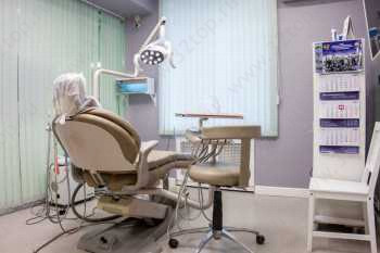 Стоматологический салон ГРААЛЬ НА КРАСНОМ м. Заельцовская