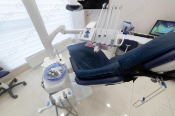 Сеть стоматологических клиник МЕГА-ДЕНТ на Монтажников