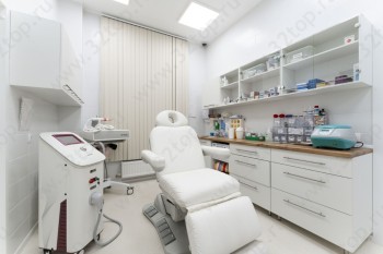 Стоматологический центр СЕМЕЙНАЯ КЛИНИКА ТОЛМАЧЁВЫХ м. Политехническая