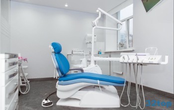 ​Стоматологическая клиника СЕРЕБРЕННИКОВ