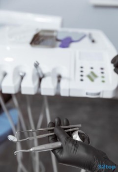 ​Стоматологическая клиника СЕРЕБРЕННИКОВ