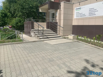 Стоматологическая клиника СМАЙЛ на Космонавтов