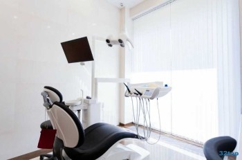 Стоматология LITE CLINIC (ЛАЙТ КЛИНИК) на Яна Полуяна