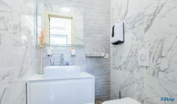 Стоматология LITE CLINIC (ЛАЙТ КЛИНИК) на Яна Полуяна