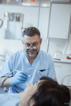 Стоматологическая клиника КОНТИНЕНТ-ДЕНТ м. Площадь 1905 года