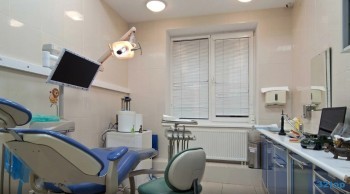 Стоматологический центр ДАЛИ в мкр. 18, корп. 1801