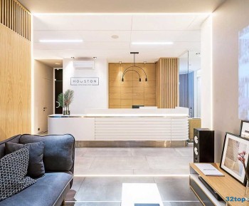 Стоматологическая клиника HOUSTON (ХЬЮСТОН) м. Площадь Восстания