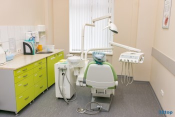 Сеть стоматологических клиник ФАКТОР УЛЫБКИ на Варшавской