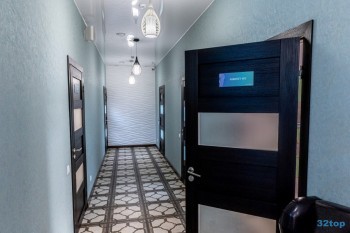 Сеть стоматологических клиник ФАКТОР УЛЫБКИ на Народного Ополчения