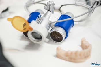 Стоматология DINSTOM (ДИНСТОМ) на Первомайской