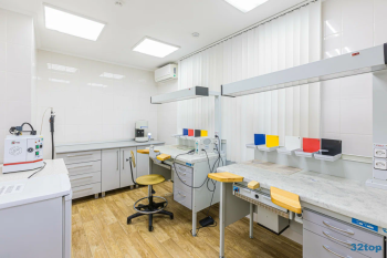 Стоматологическая клиника АРТ-ДЕНТАЛЬ на Дмитрия Мартынова