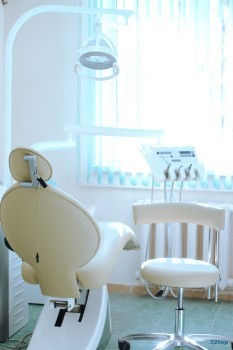 УНИВЕРСИТЕТСКАЯ СТОМАТОЛОГИЯ