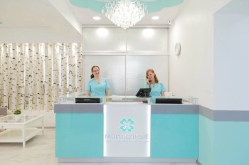 Первая семейная стоматология МОИ РОДНЫЕ на Коммунистической