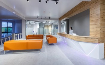 Сеть стоматологических центров МОЛЯРИС на Пискунова