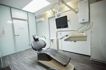 Клиника эстетической стоматологии ЧАСТНАЯ ПРАКТИКА ДОКТОРА ПОПЛАВСКОГО А.В.