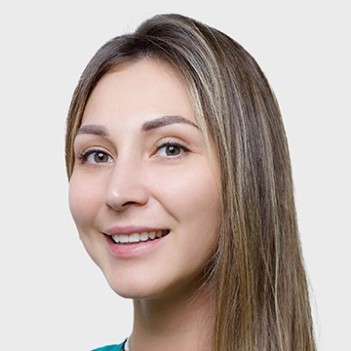 Ещенко (Мазеина) Анна Евгеньевна