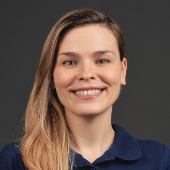 Попова Евгения Викторовна - фотография