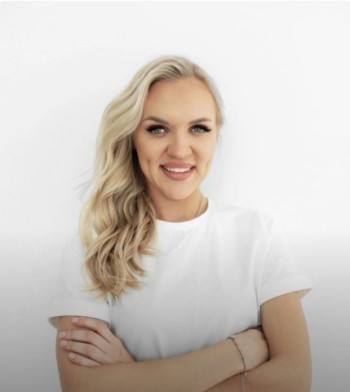 Усс (Яковлева) Алена Андреевна - фотография